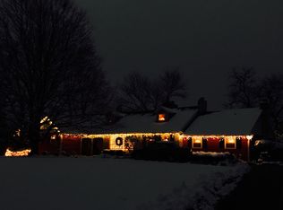 1N401 Indian Knoll Rd, West chicago, IL 60185