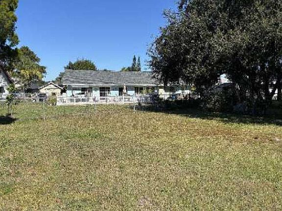 3rd image of 703 Fore Ln