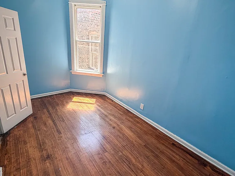 1426 S Avers Ave #2 — Photo 10