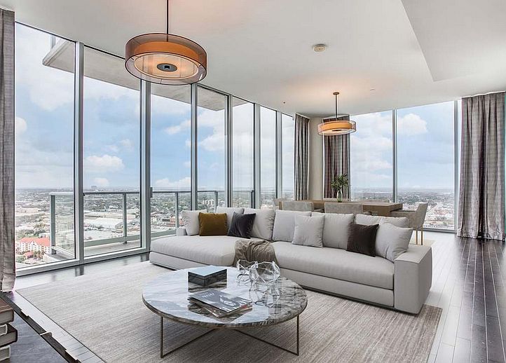 1st image of 610 E Market #185.9