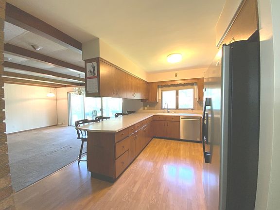 5th image of 720 McClaran Ave
