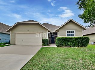 2301 Arrowhead Dr, Denton, TX 76207