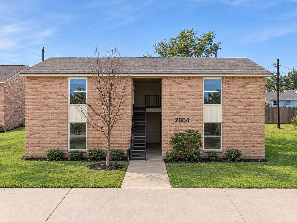 1st image of 2804 Cypress Bend Cir