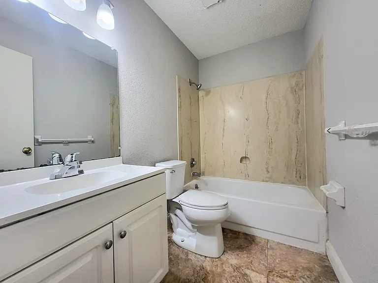 3232 S Roanoke Ave — Photo 11