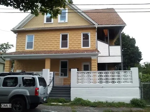 64 Goodwin Pl #3, Stratford, CT 06615