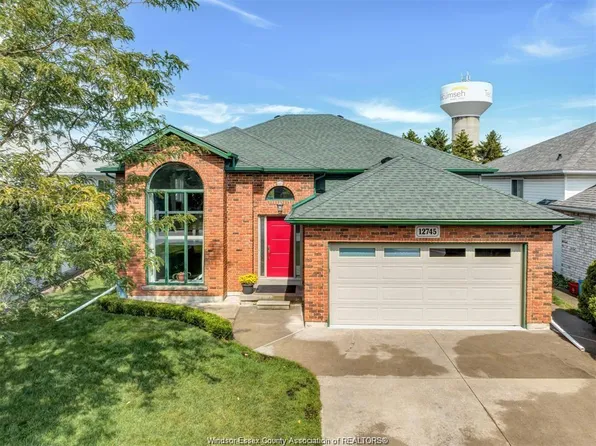 12745 Lemire St, Tecumseh, ON N8N 4V9