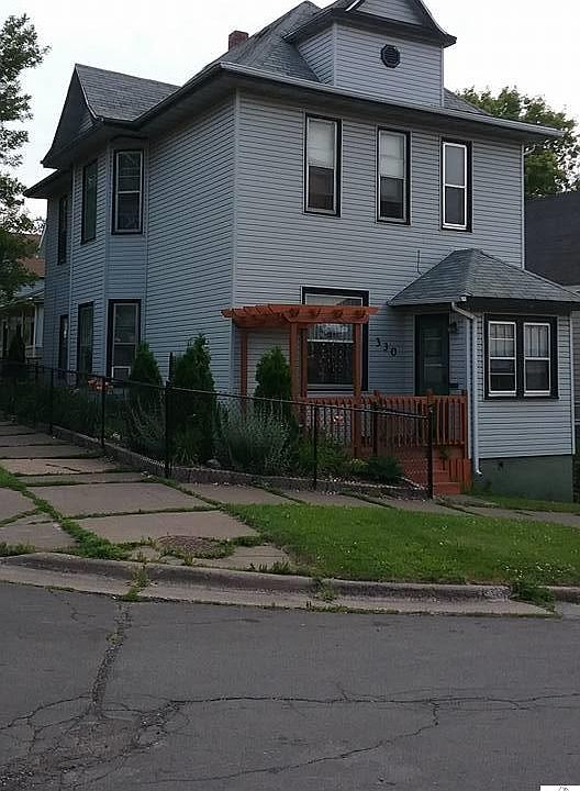 1st image of 330 N 23rd Ave W