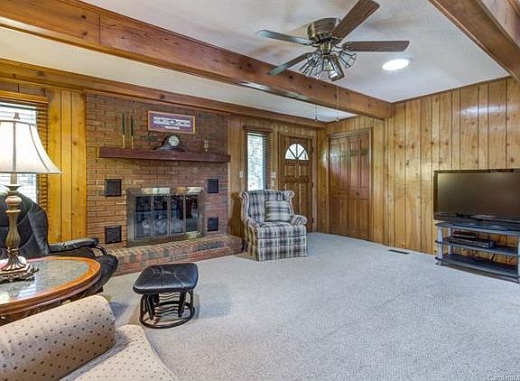 5th image of 122 Rollingwood Dr