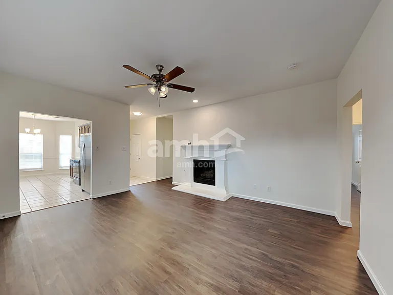 73 N Highland Dr — Photo 6