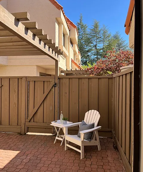 531 Pimlico Ct — Photo 7