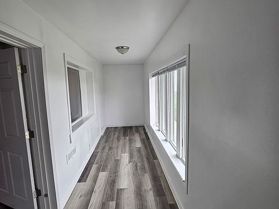 2nd image of 37252 Jefferson Ave APT 2