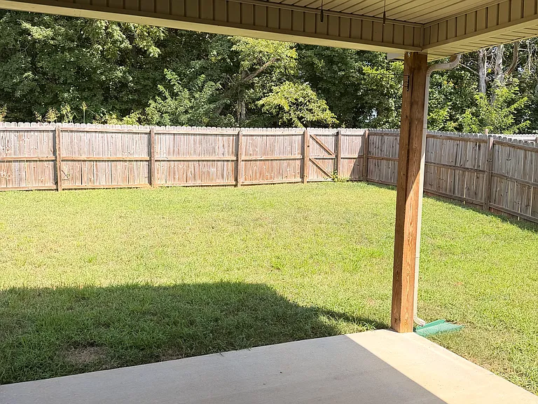 1141 Cardinal Creek Dr — Photo 16