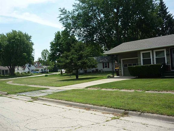 3rd image of 617 Northfield Ave