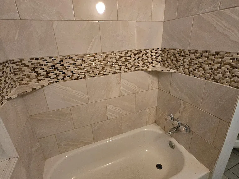 32 Clairmont Pl #B — Photo 3