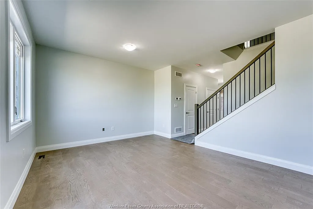 3 bed, 2.5 bath, 1562 sqft, $3,000 — Photo 3