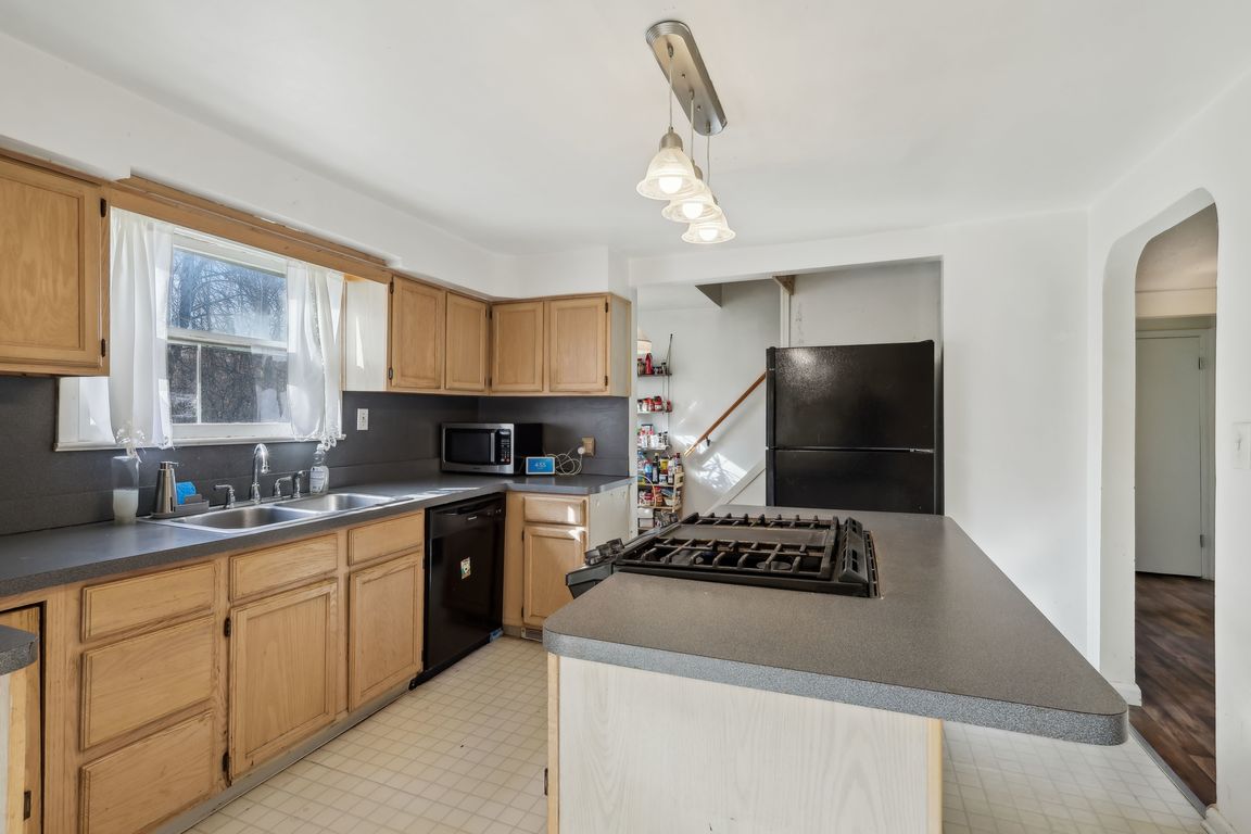Bishop Rd-022