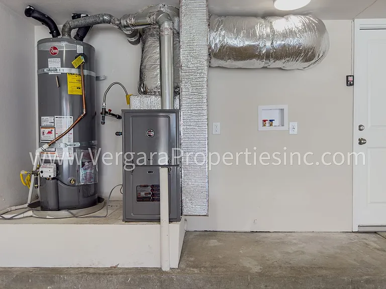1136 Gian Dr — Photo 34