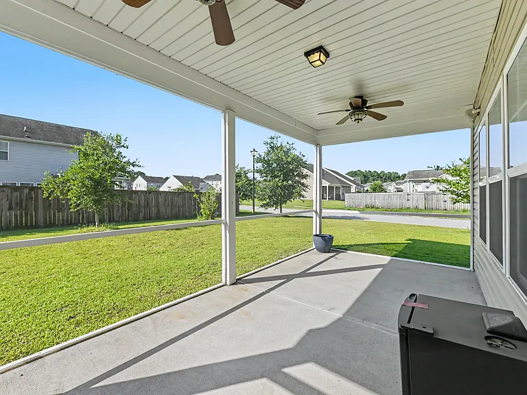 121 Rockingham Way — Photo 30