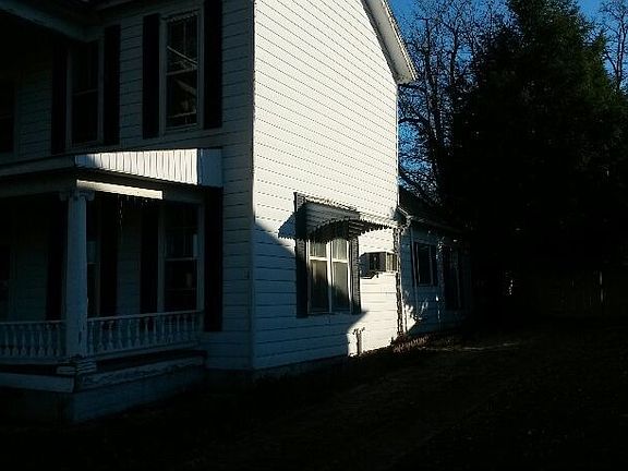 5th image of 307 W Ohio St