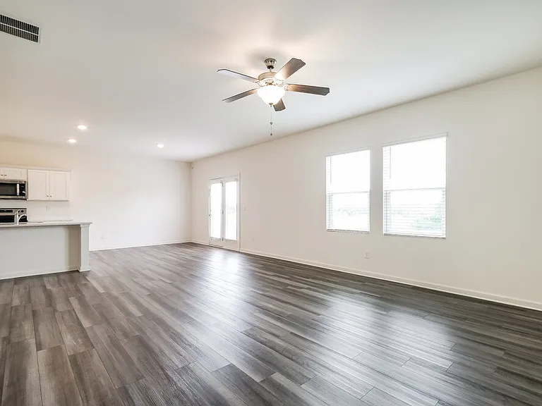 132 Bentwater Way — Photo 6