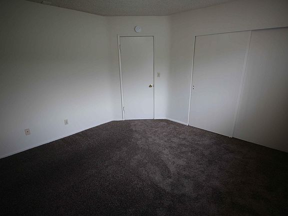 5th image of 803 N San Gabriel Ave APT 16