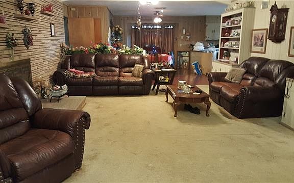 2nd image of 1632 Lake Shore Dr