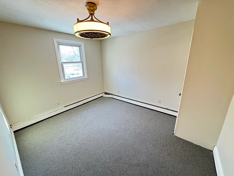 1547 Liberty St — Photo 10