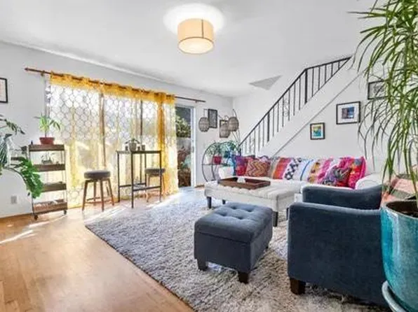 212 Hanover St #A, Santa Cruz, CA 95062