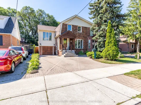 201 King St, Toronto, ON M9N 1L8