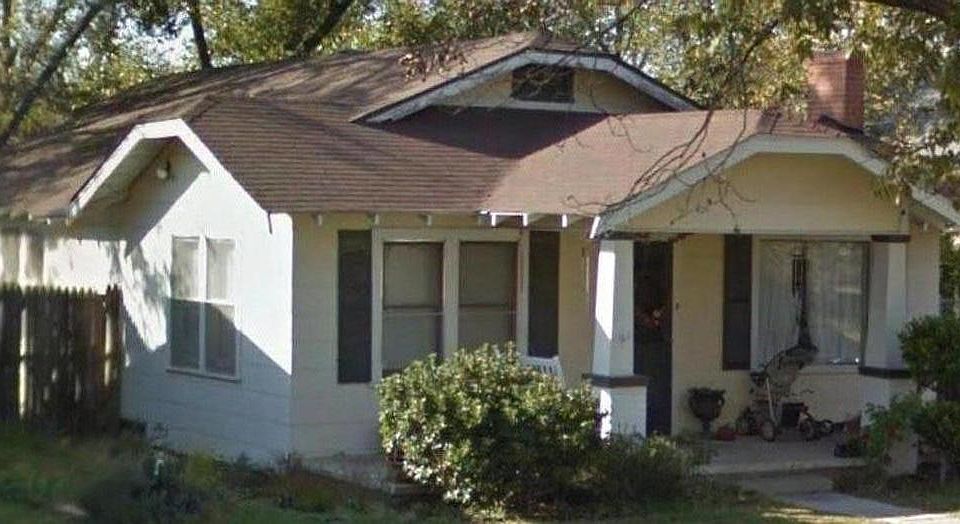 1207 Austin Street
