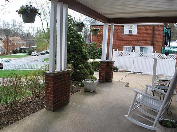 2nd image of 716 Parkway Ave