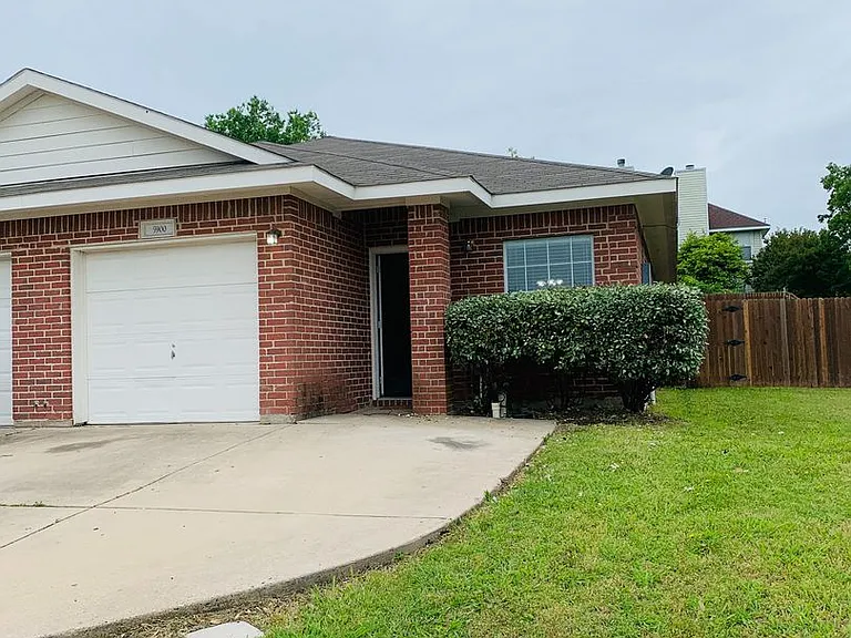 5900 Lovingham Ct — Photo 2