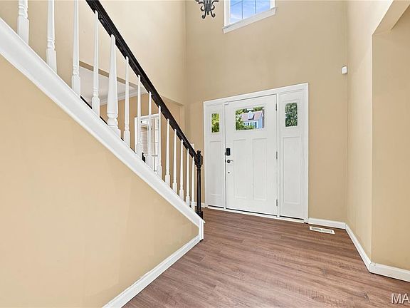4th image of 542 Eagles Nest Ct