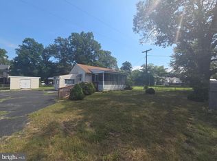 1814 Division Rd, Pasadena, MD 21122