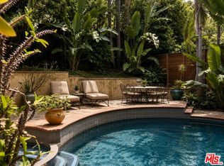 2695 La Cuesta Dr, Los Angeles, CA 90046