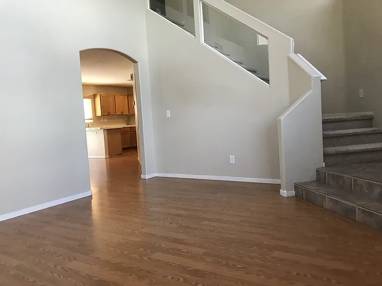 8725 Radiant Ruby Ave — Photo 6