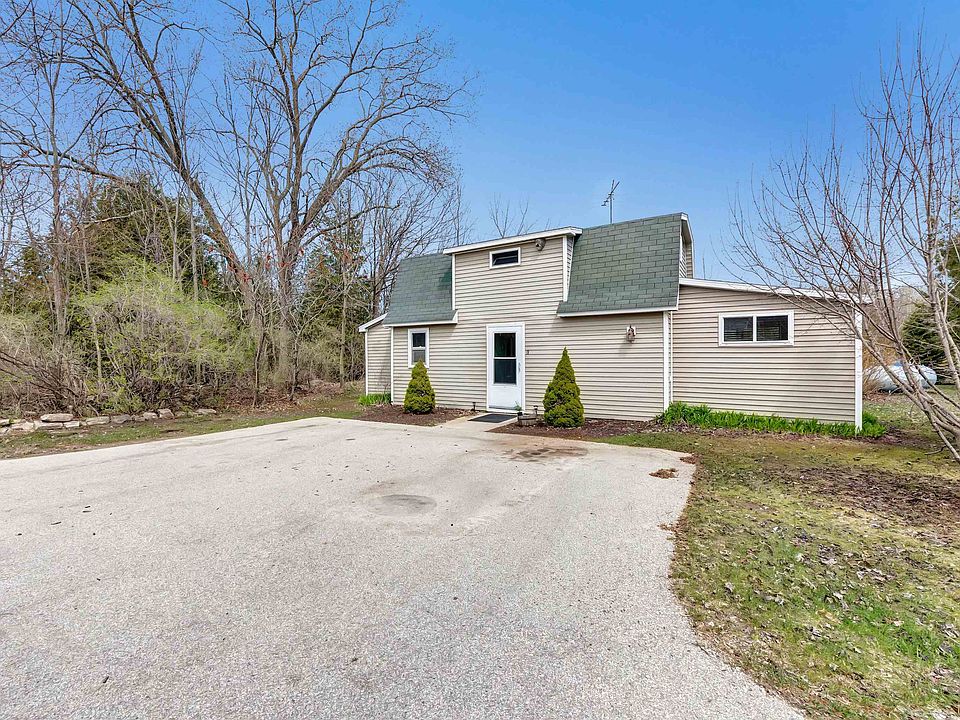 1st image of 3615 Zirbel Rd