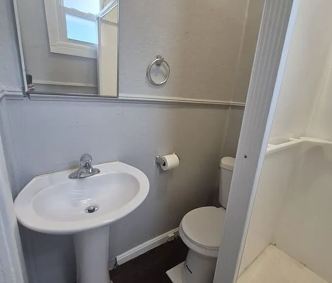 1822 Pearl St — Photo 8