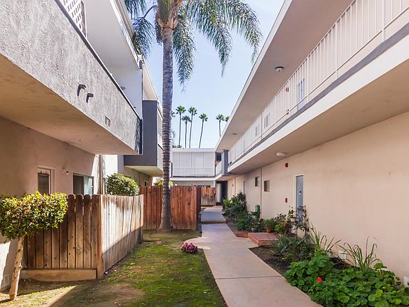 2nd image of 8601 Balboa Blvd #5