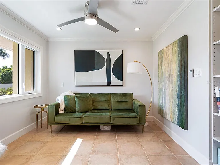 606 Owl Way — Photo 23