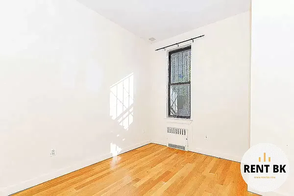 Rented by RENTBK LLC | media 8