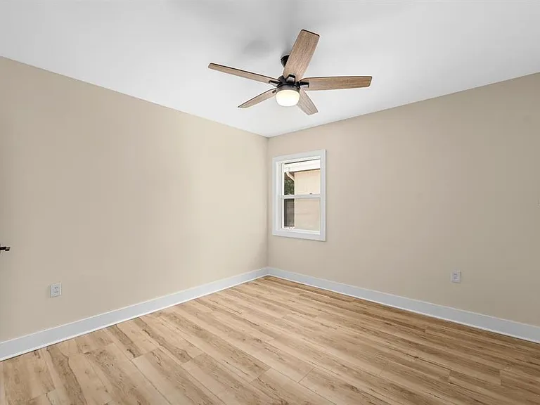 10707 N Rome Ave — Photo 13