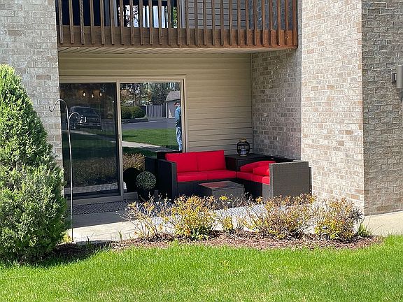 2nd image of 403 Clausen Ave SW #1