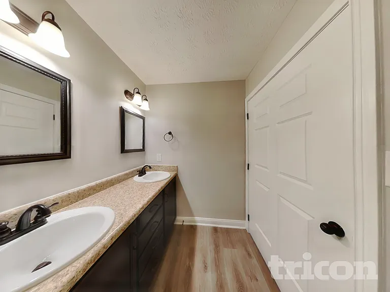 1889 Jackie Lorraine Dr — Photo 10