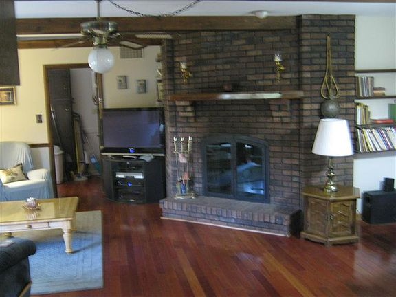 2nd image of 9811 Olcott Ave