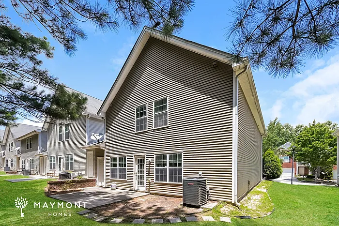 6255 Lake Valley Point — Photo 2