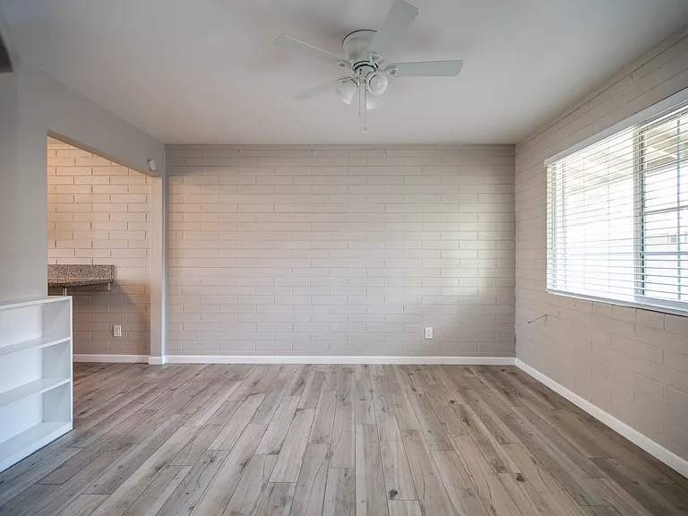 933 S Farmer Ave #939-2 — Photo 5