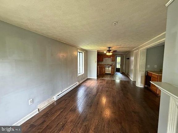 5th image of 127 E Valley Point Ln #1211