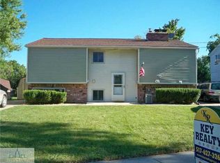 141 Marsh Dr, Grand Ledge, MI 48837