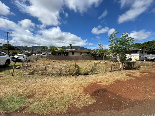 67-401 Aikaula St, Waialua, HI 96791
